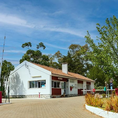 Parque De Campismo Orbitur Evora Hotel ภายนอก รูปภาพ