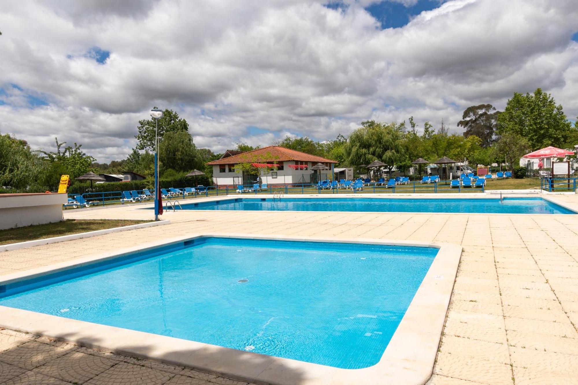 Parque De Campismo Orbitur Evora Hotel ภายนอก รูปภาพ
